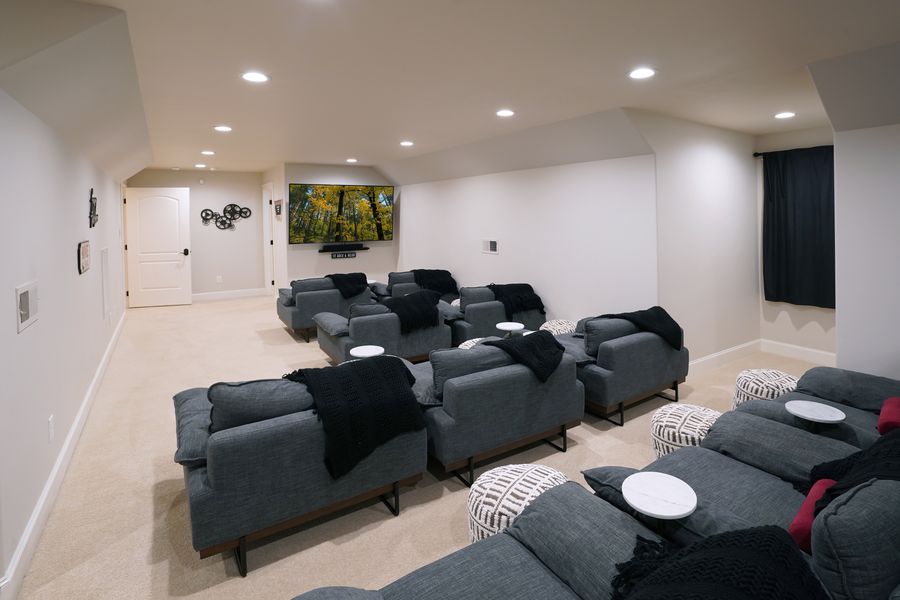 Tiered home theater with recliner seating